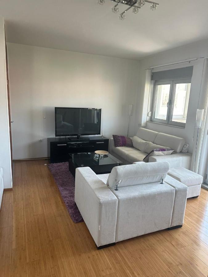 Luxury Aparment Blossom 모스타르 외부 사진